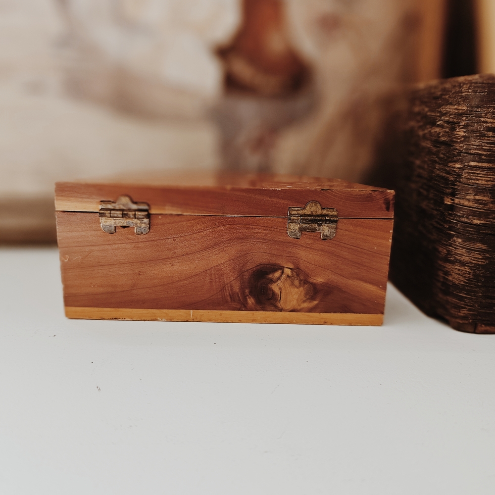 Vintage Wooden Trinket Box - Picture 3 of 8